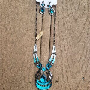 Turquoise Statement Drop Pendant Necklace and Matching Drop Earrings